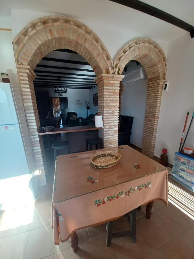 Villa Martinez Alquiler Rural Isabel Alcala del Valle Luaran gambar